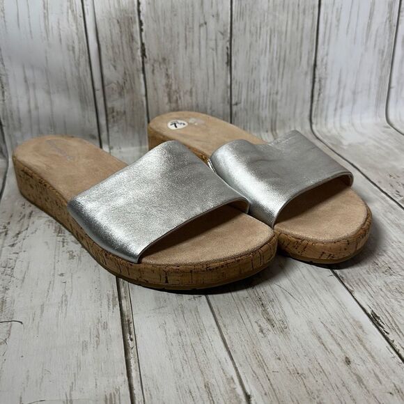 Easy Spirit Women’s Semuscari Leather Open Toe Casual Slide Sandals size 7.5 - Picture 1 of 9